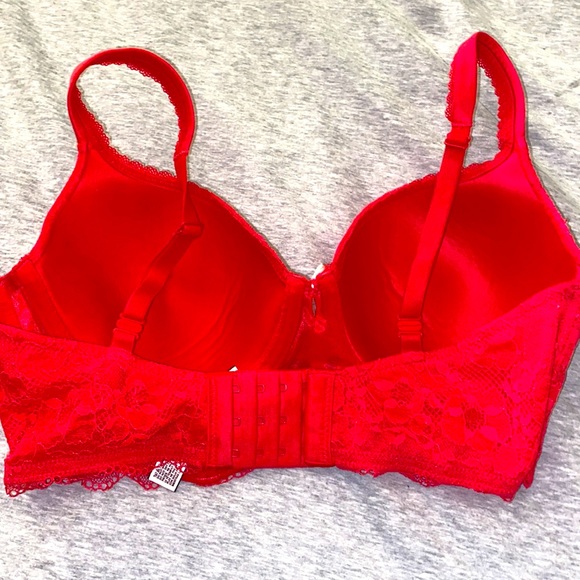 Victorias Secret Red Lace bra - Picture 3 of 4